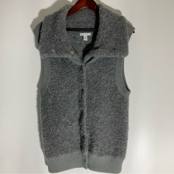 GAP Made w/Alpaca Wool Snap Front Vest Wide Collar Cozy Fuzzy Sleeveless Size M - Picture 11 of 16